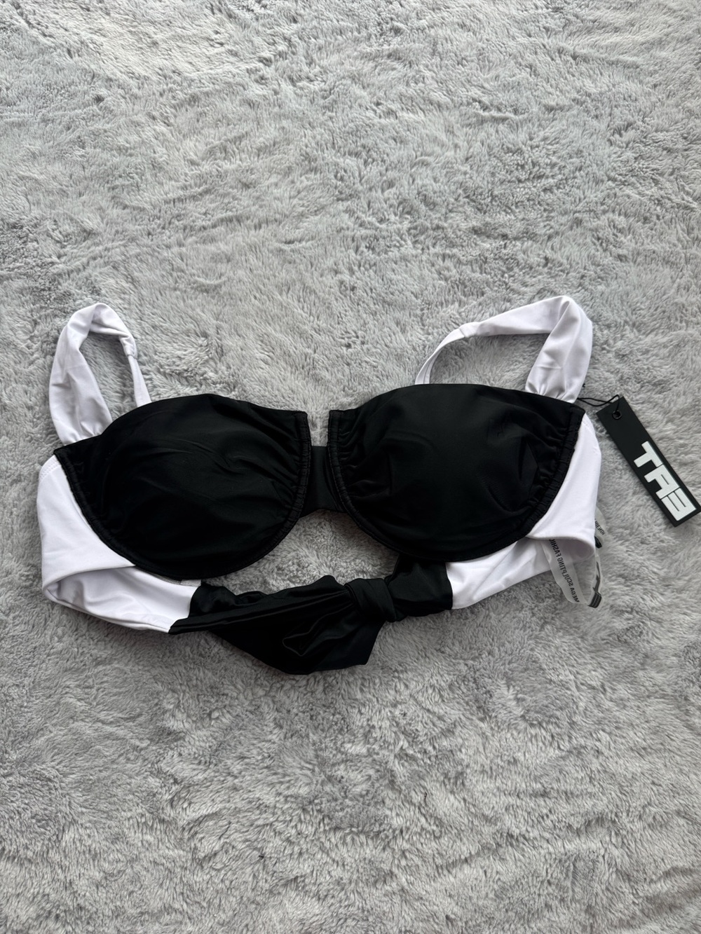 TA3 Sweetie Bikini Top Black White Underwire Colorblock Back Tie XL